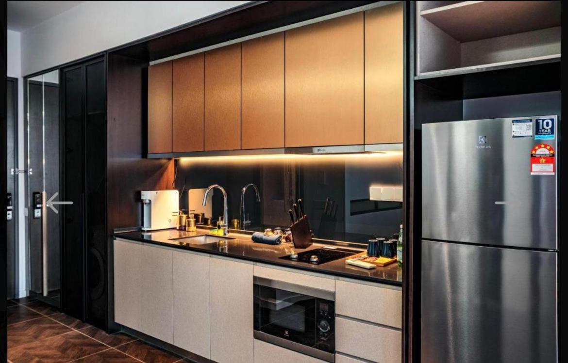 Scarletz Suites Klcc By Gc Luxury Suites クアラルンプール エクステリア 写真