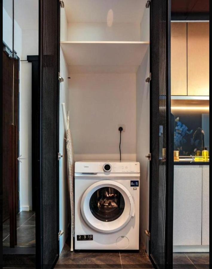Scarletz Suites Klcc By Gc Luxury Suites クアラルンプール エクステリア 写真