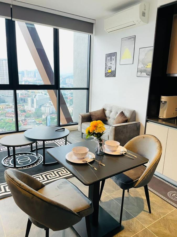 Scarletz Suites Klcc By Gc Luxury Suites クアラルンプール エクステリア 写真