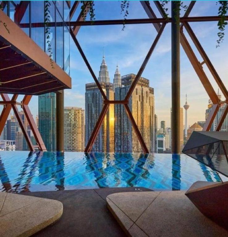 Scarletz Suites Klcc By Gc Luxury Suites クアラルンプール エクステリア 写真