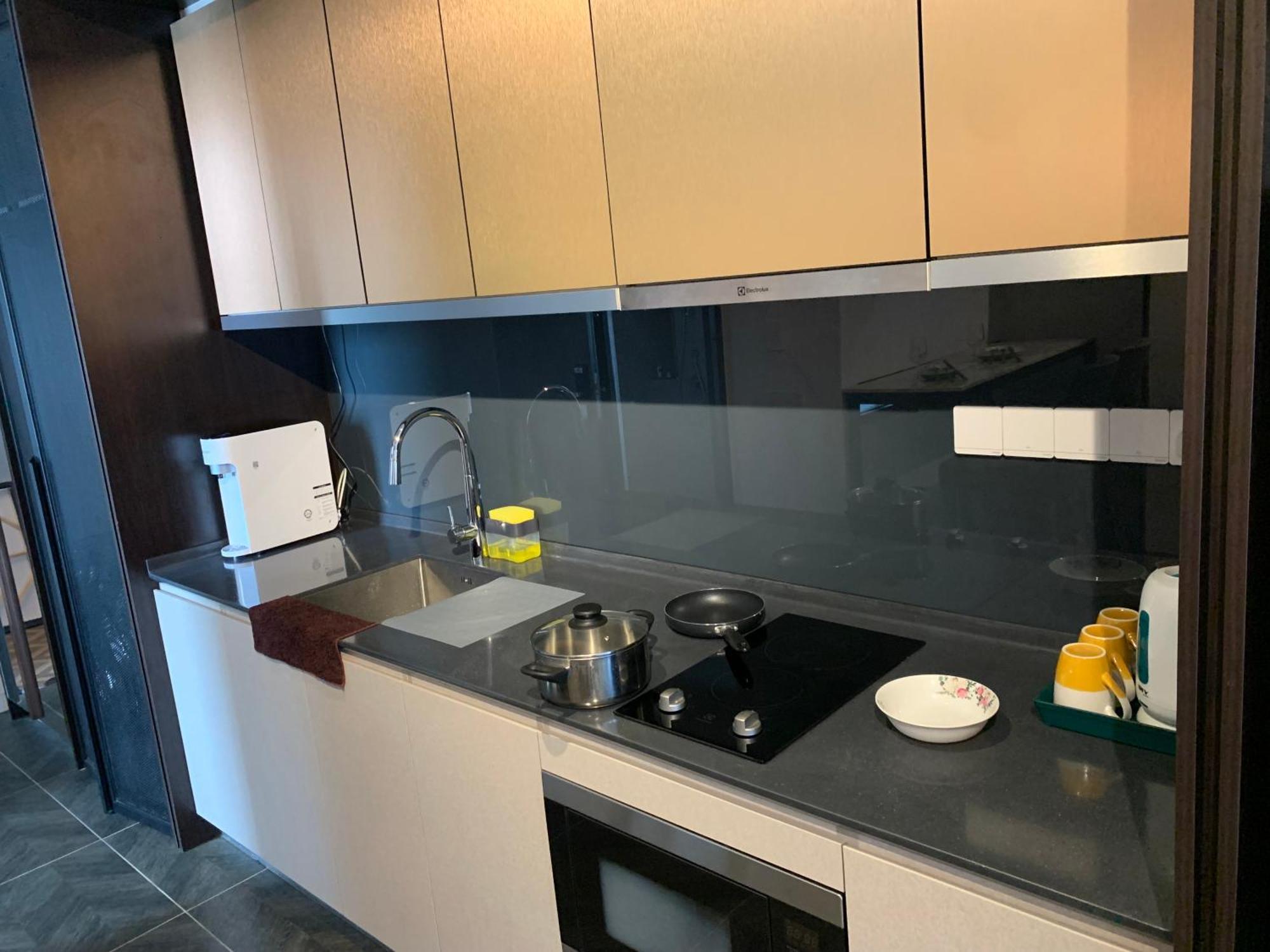 Scarletz Suites Klcc By Gc Luxury Suites クアラルンプール エクステリア 写真